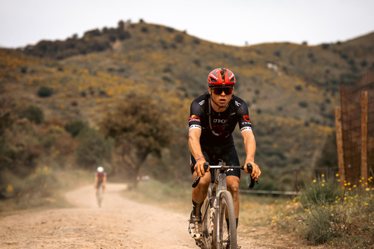 Gearing Up for the Unknown: Simon and Jan Take on Unbound Gravel