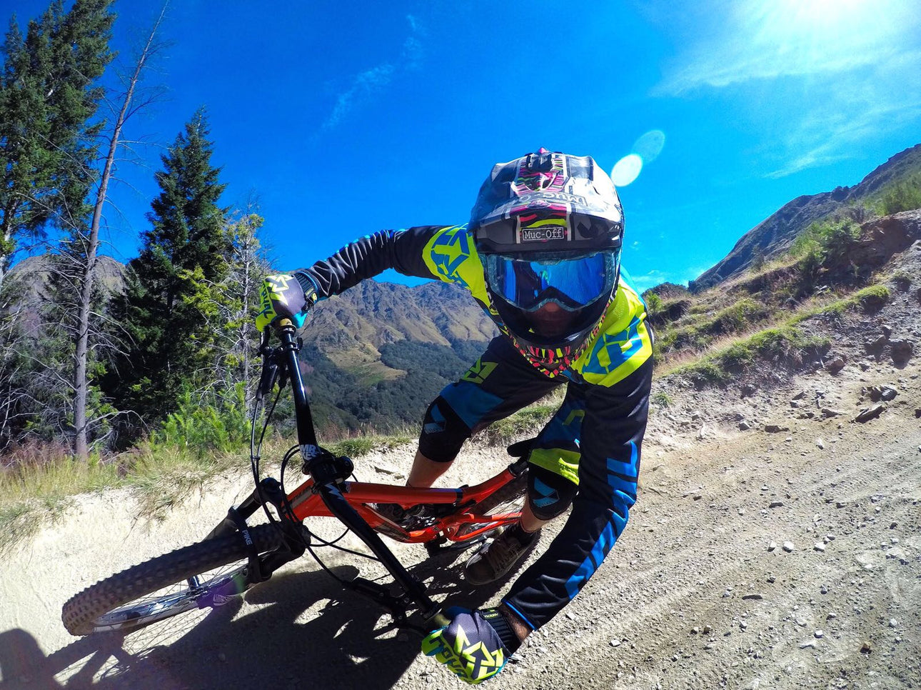 Q & A WITH BEN DEAKIN