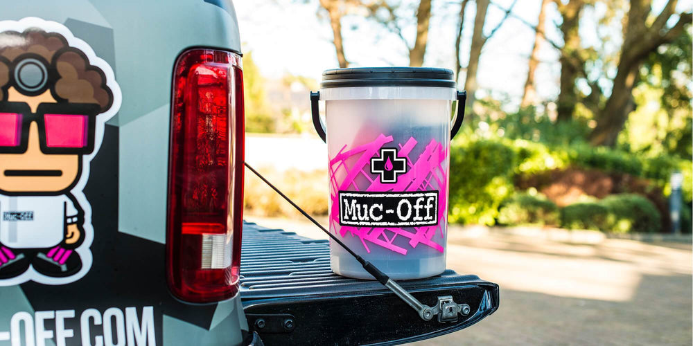 Muc-Off Bicycle Duo Pack with Sponge – Bicycle Warehouse