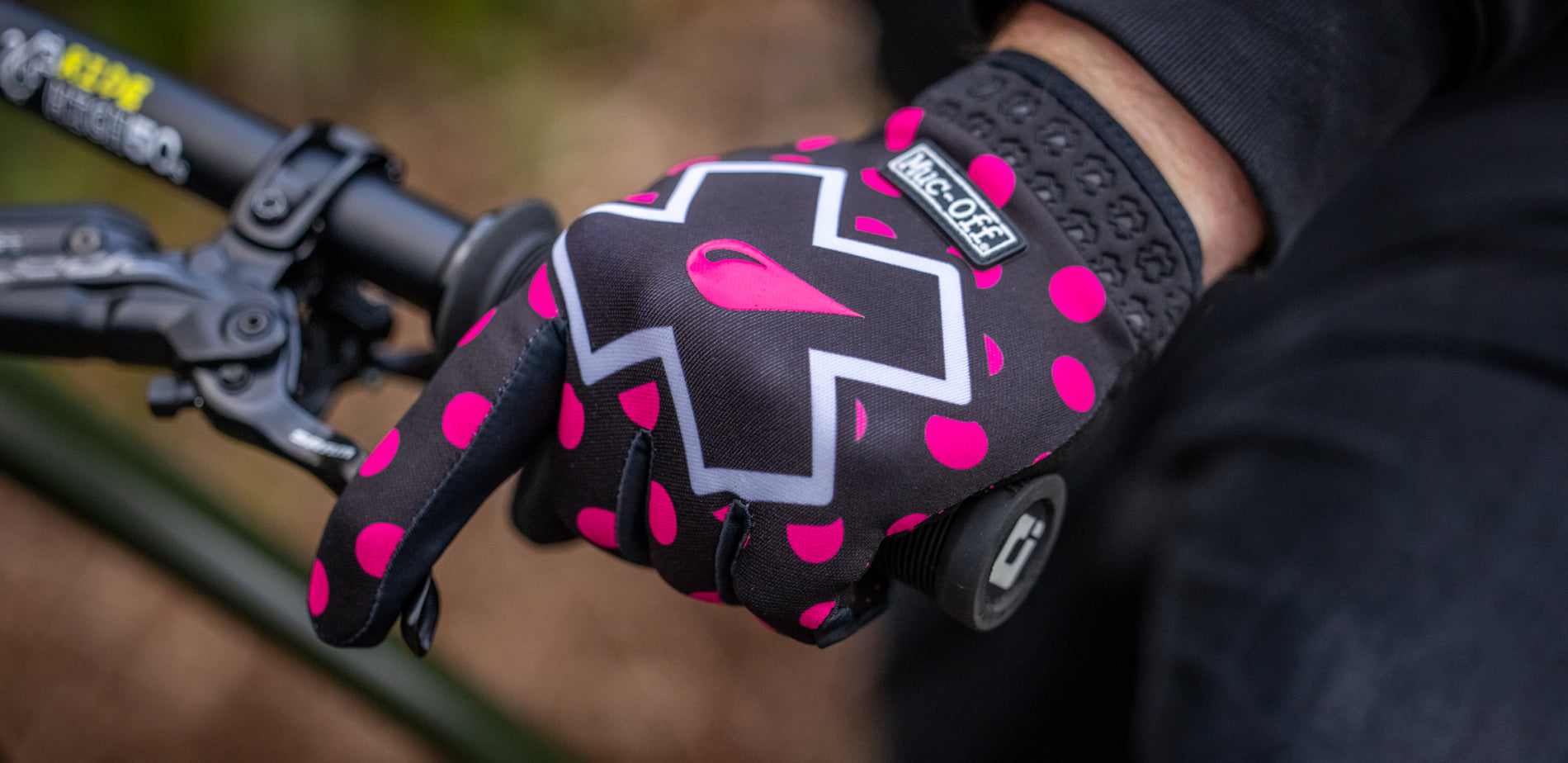 Pink mountain bike gloves online