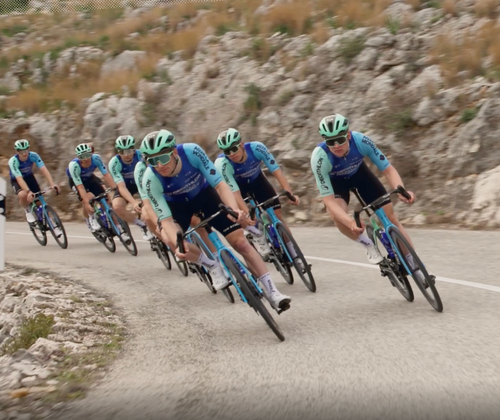 MUC-OFF ANUNCIA TU COLABORACIÓN CON DECATHLON AG2R LA MONDIALE EN LA WORLD TOUR