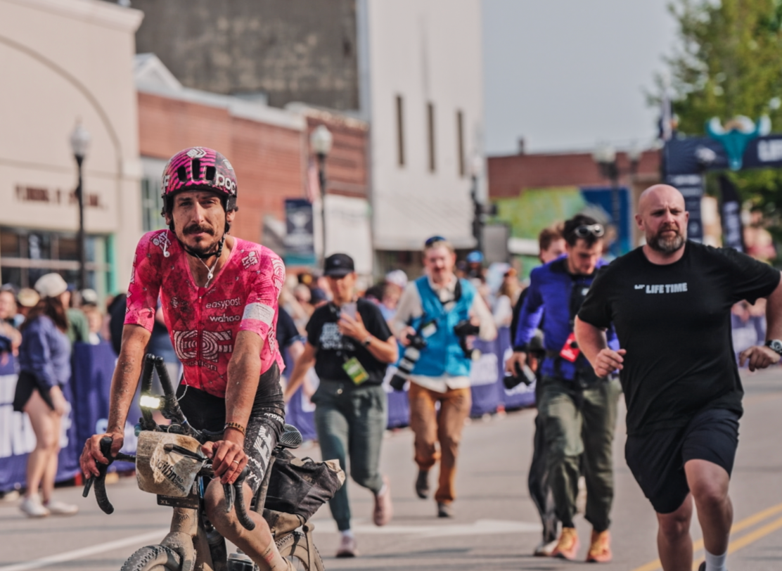 Gravel Gold: El auge de Unbound y el espíritu de Flint Hills